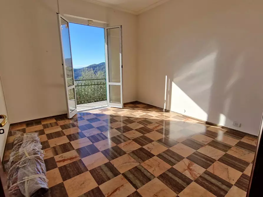 Immagine 60 di Terreno edificabile in vendita  in Via Domenico Canata a Avegno