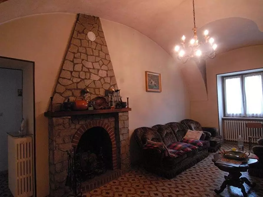 Immagine 6 di Terreno edificabile in vendita  a Barolo