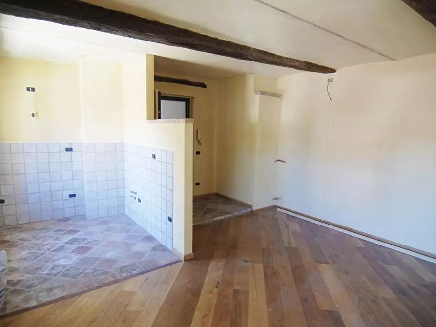 Immagine 5 di Casa trifamiliare in vendita  a Dogliani