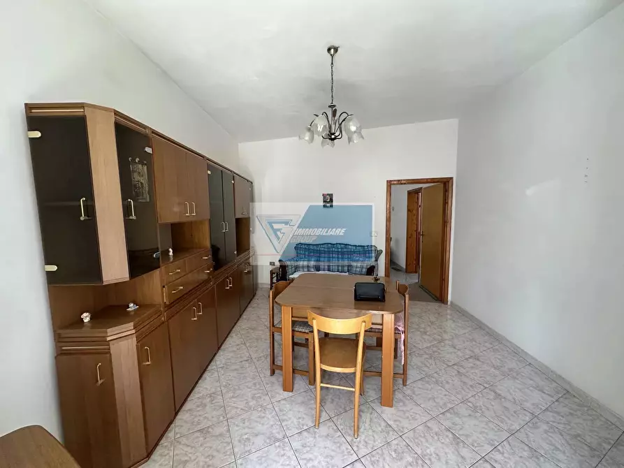 Immagine 3 di Casa trifamiliare in vendita  in Via Venti Settembre a Noto