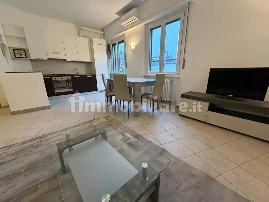 Immagine 3 di Casa trifamiliare in affitto  in Via Giambellino, 10 a Milano