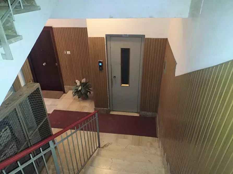 Immagine 4 di Casa trifamiliare in vendita  in Vico Biferno, 15 a Messina