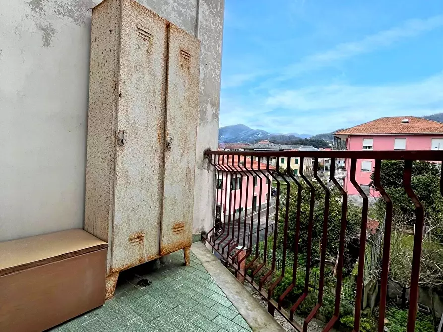 Immagine 27 di Casa trifamiliare in vendita  in Via Brigata Berto San Salvatore a Avegno