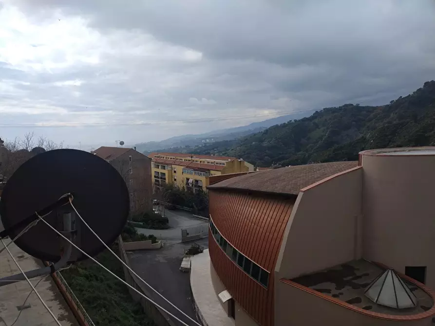 Immagine 31 di Casa trifamiliare in vendita  in Via Umberto Terracini, 35 a Messina