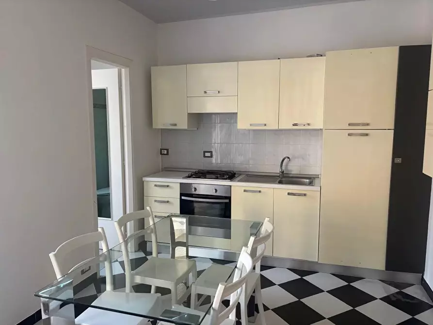 Immagine 6 di Casa trifamiliare in vendita  in Via Giacomo Matteotti, 1 a Ventimiglia