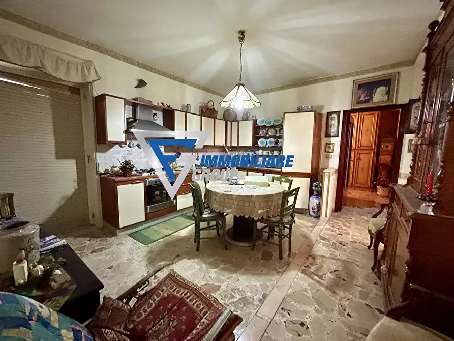 Immagine 6 di Casa trifamiliare in vendita  in Viale Tica a Siracusa