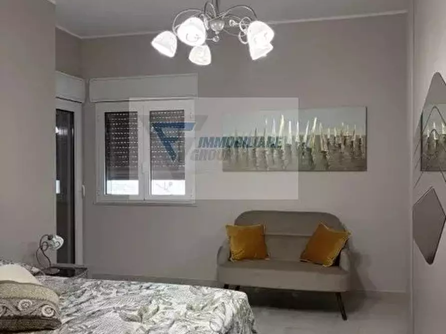 Immagine 34 di Casa trifamiliare in vendita  in Via San Giovanni a Buccheri