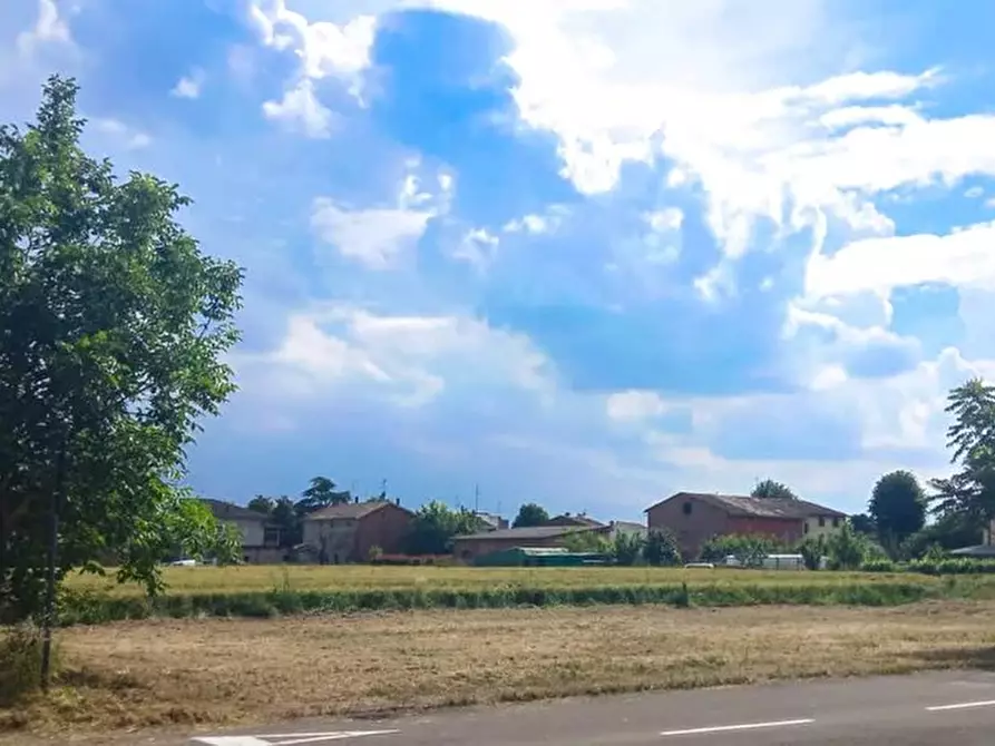 Immagine 1 di Terreno in vendita  a Sorbolo Mezzani