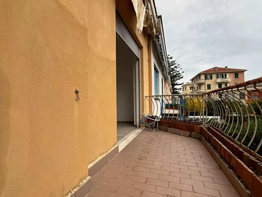 Immagine 11 di Casa trifamiliare in vendita  in Via Frugoni a Lavagna