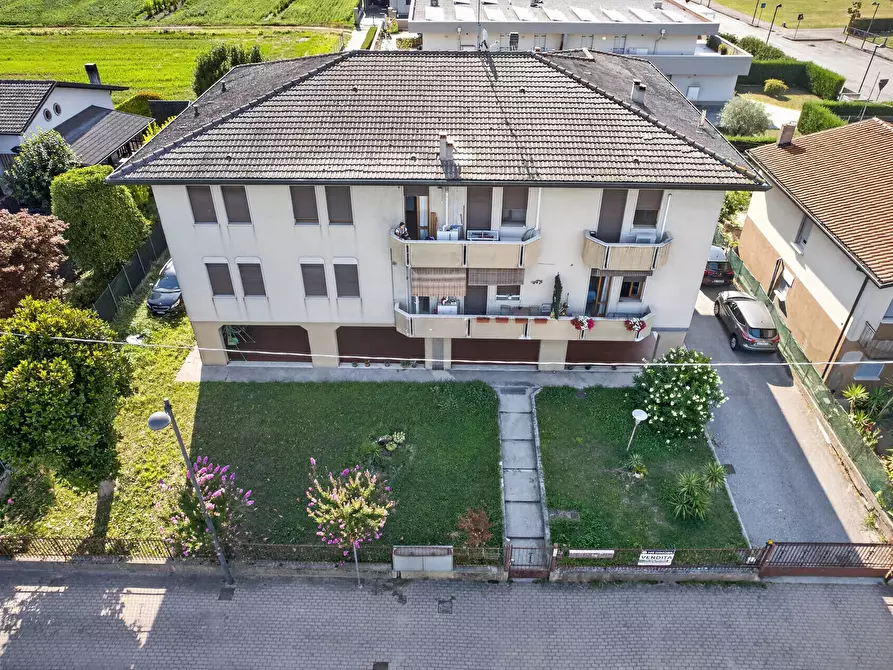 Immagine 34 di Casa trifamiliare in vendita  a Campagna Lupia