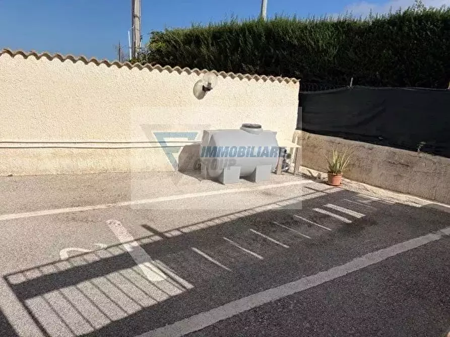 Immagine 10 di Casa trifamiliare in vendita  in Via Brancati a Buccheri