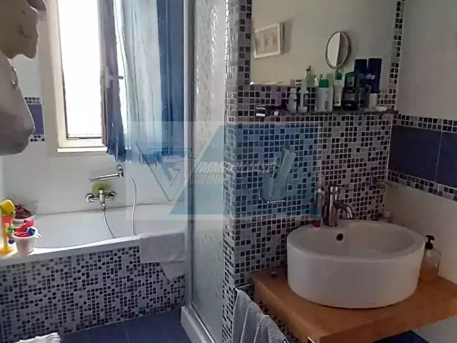 Immagine 6 di Casa trifamiliare in vendita  in Via Necropoli Grotticelle a Siracusa