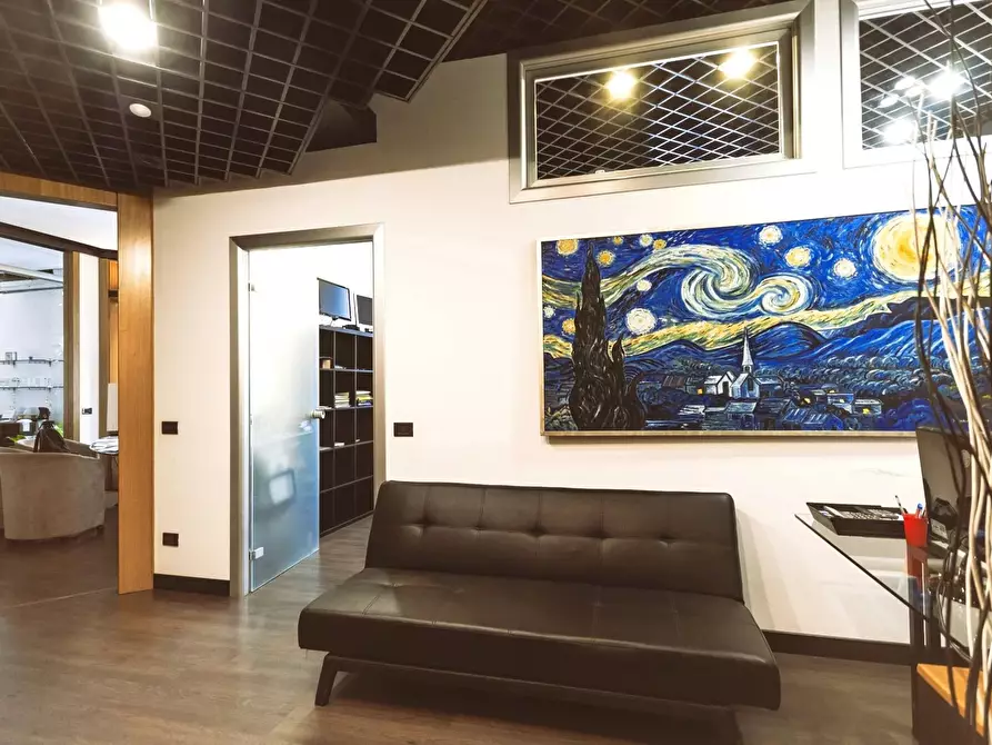 Immagine 21 di Castello in affitto  in Via Spadari a Milano