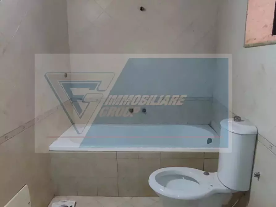 Immagine 10 di Casa trifamiliare in vendita  in Via Re Ierone II a Siracusa