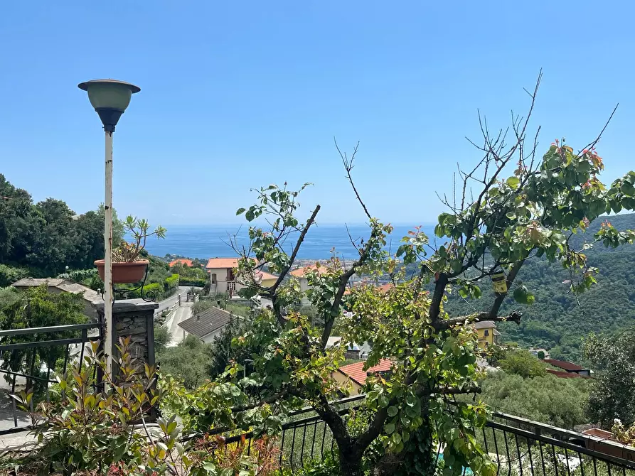 Immagine 7 di Casa trifamiliare in vendita  in via dei caduti a Coreglia Ligure