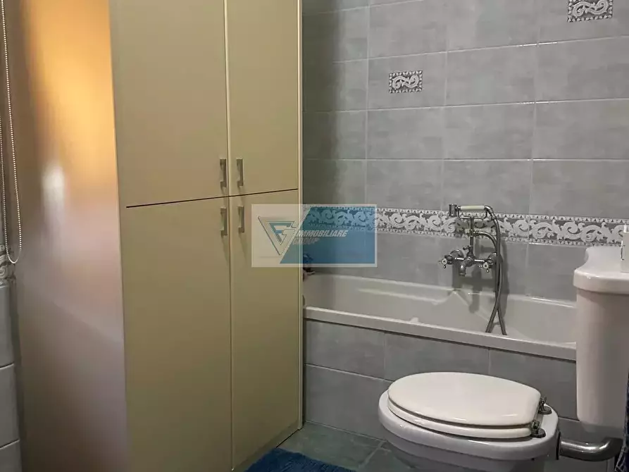 Immagine 12 di Casa trifamiliare in vendita  a Buccheri