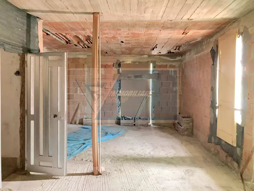 Immagine 10 di Casa trifamiliare in vendita  a Siracusa