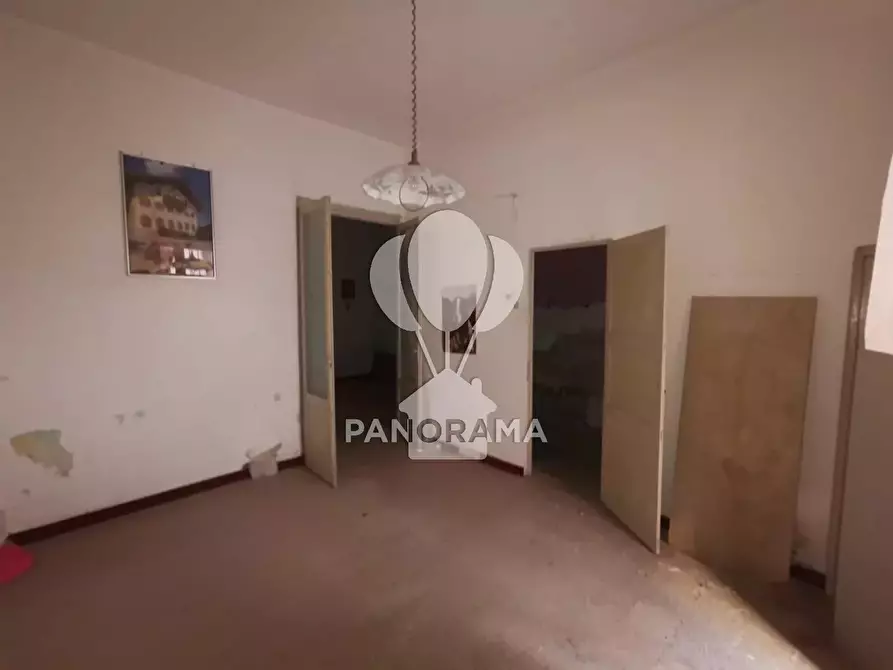 Immagine 2 di Casa trifamiliare in vendita  in Via Ruggero Settimo a Partinico