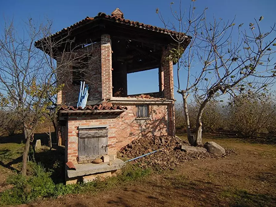Immagine 2 di Terreno edificabile in vendita  a Carrù