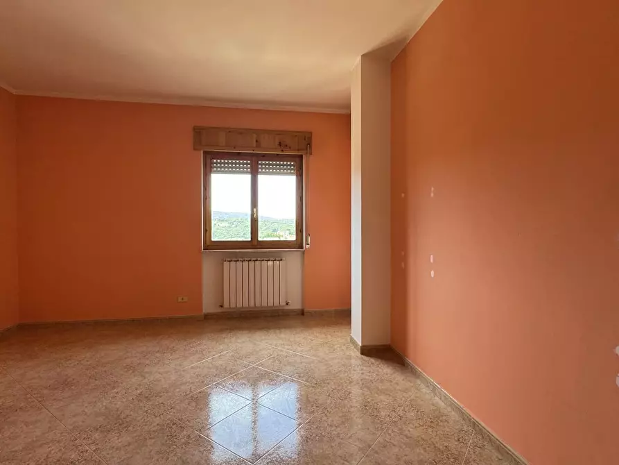 Immagine 4 di Casa trifamiliare in vendita  in Via Vincenzo Gallo, 68 a Rogliano