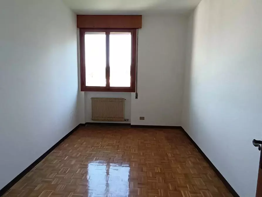 Immagine 21 di Casa trifamiliare in vendita  a Conegliano