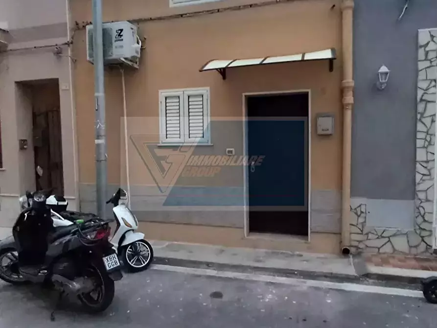 Immagine 1 di Casa trifamiliare in vendita  in Via Genova, 13 a Siracusa