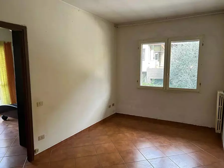 Immagine 2 di Casa trifamiliare in vendita  in Via G. Calsamiglia 2 a Ventimiglia