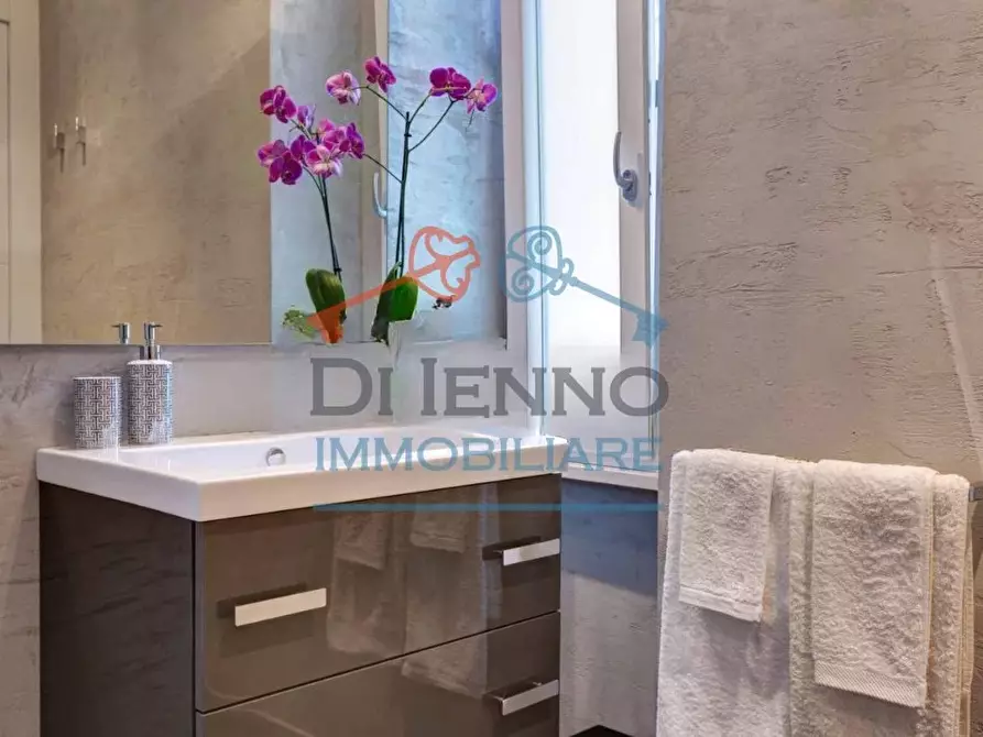 Immagine 12 di Casa trifamiliare in affitto  in Via Appia Pignatelli a Roma