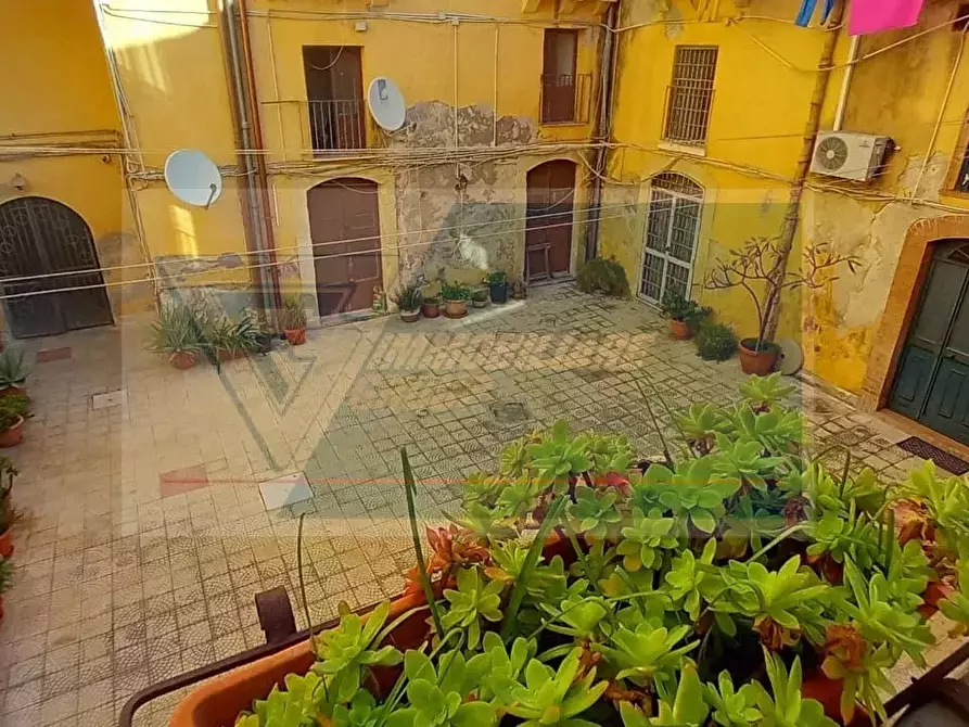 Immagine 4 di Casa trifamiliare in vendita  in Corso Umberto I, 49 a Siracusa