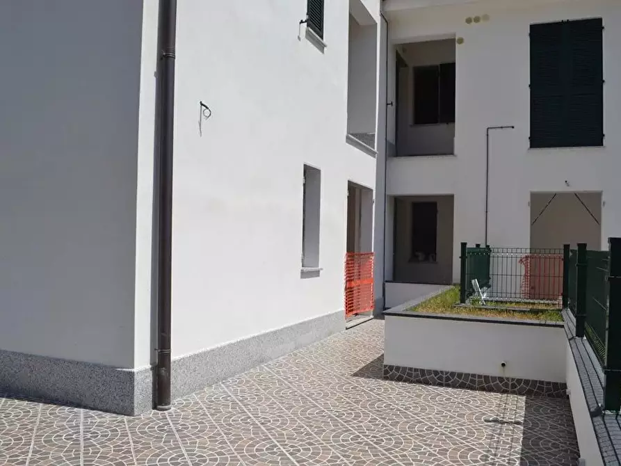 Immagine 2 di Casa trifamiliare in vendita  a Coreglia Ligure