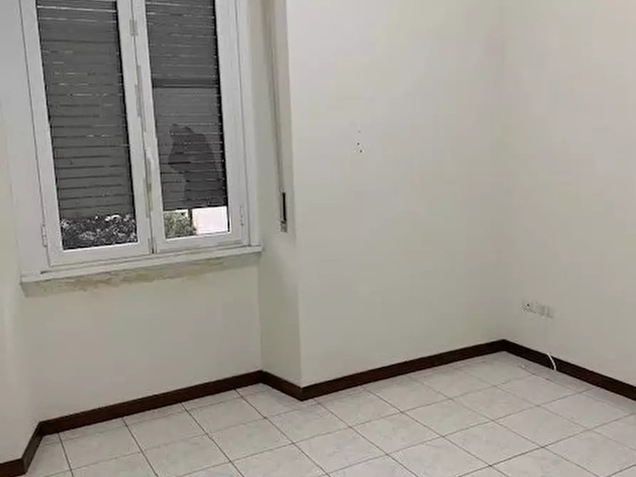 Immagine 10 di Casa trifamiliare in affitto  a Milano