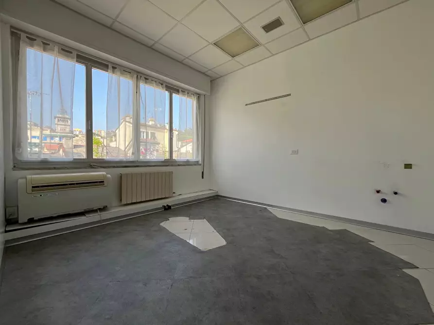 Immagine 6 di Castello in affitto  in Via Martiri della Liberazione a Chiavari