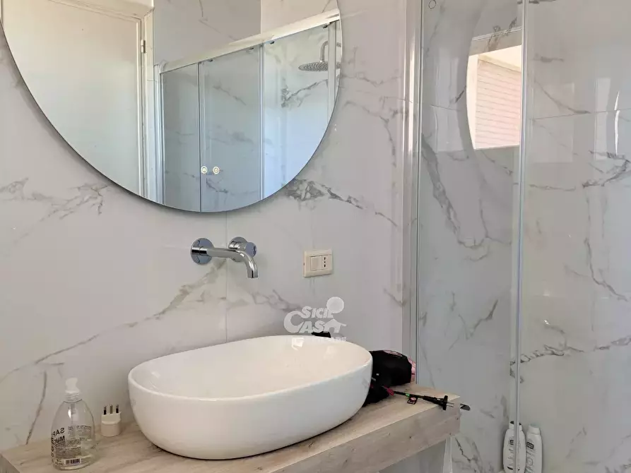 Immagine 21 di Casa trifamiliare in vendita  a Marsala