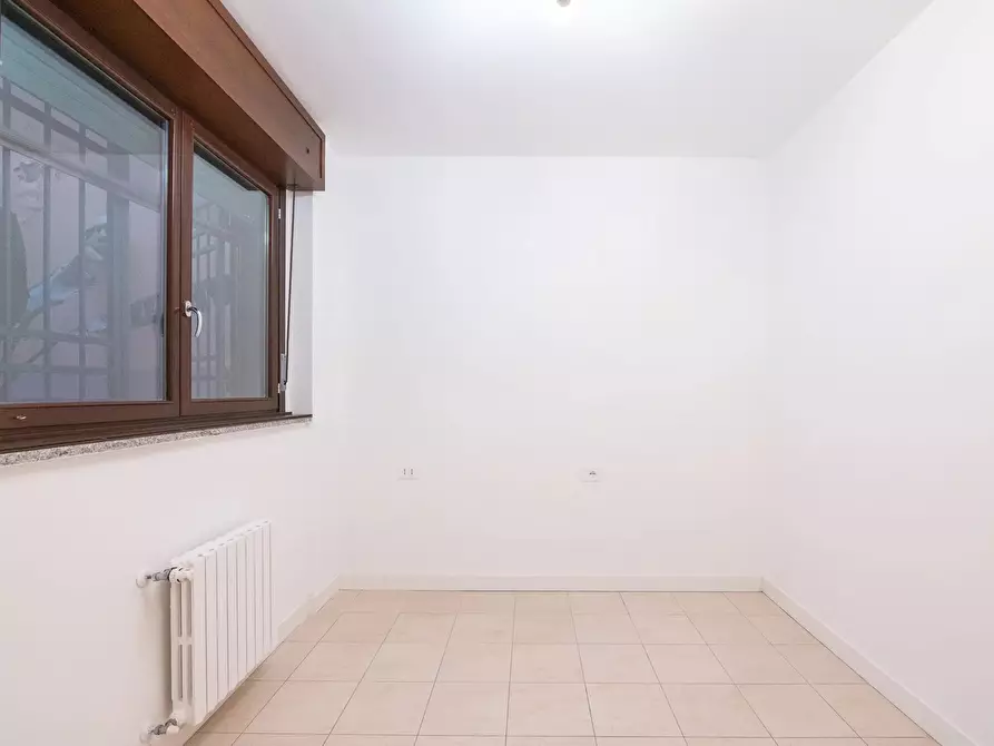 Immagine 17 di Casa trifamiliare in vendita  a Milano