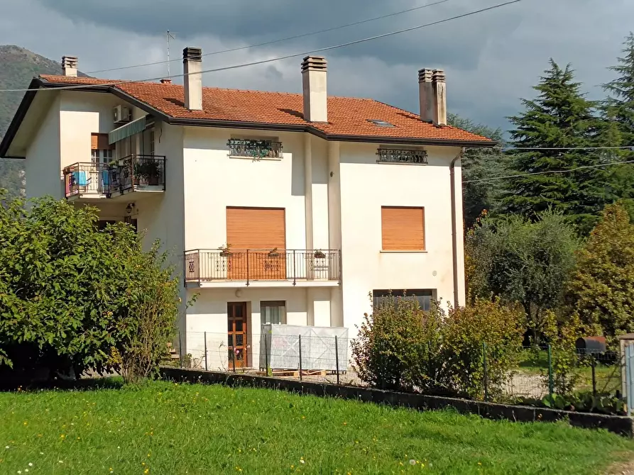 Immagine 12 di Terreno edificabile in vendita  a Refrontolo