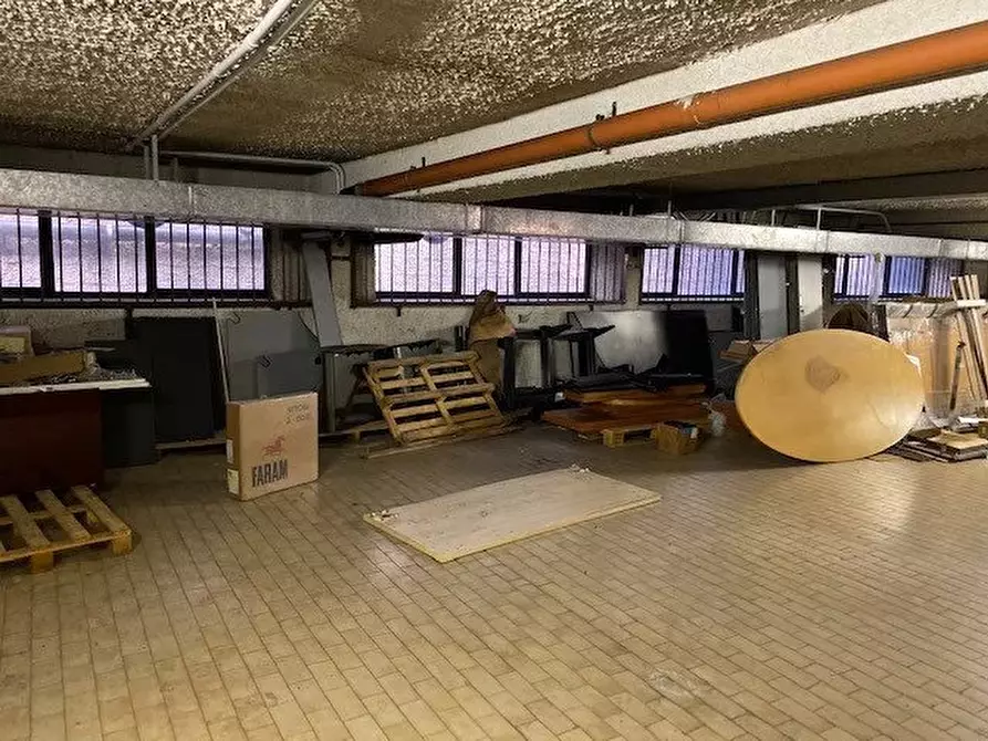 Immagine 20 di Attico in vendita  a Bernate Ticino