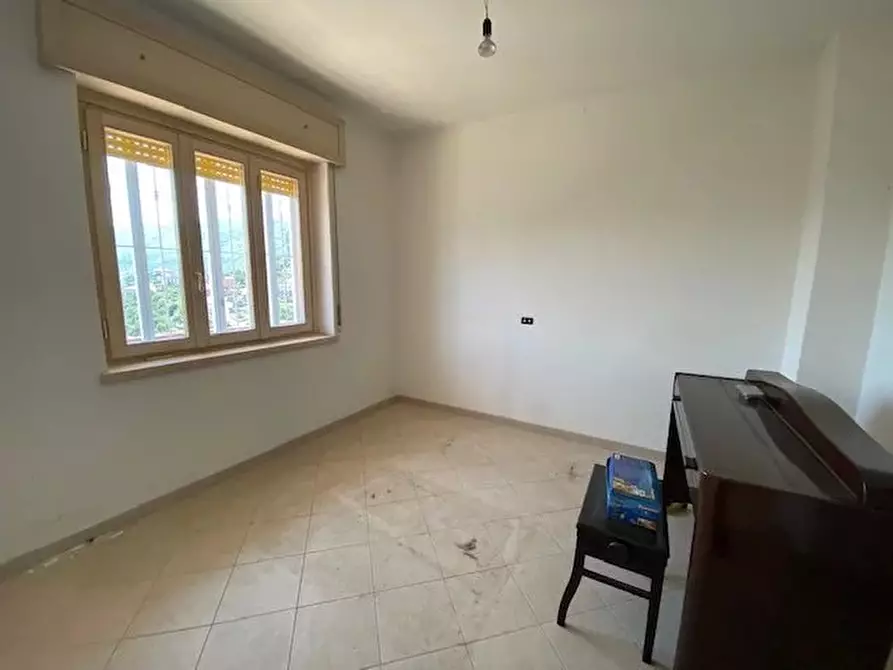 Immagine 6 di Casa trifamiliare in vendita  in Via Quarenghi a Brumano