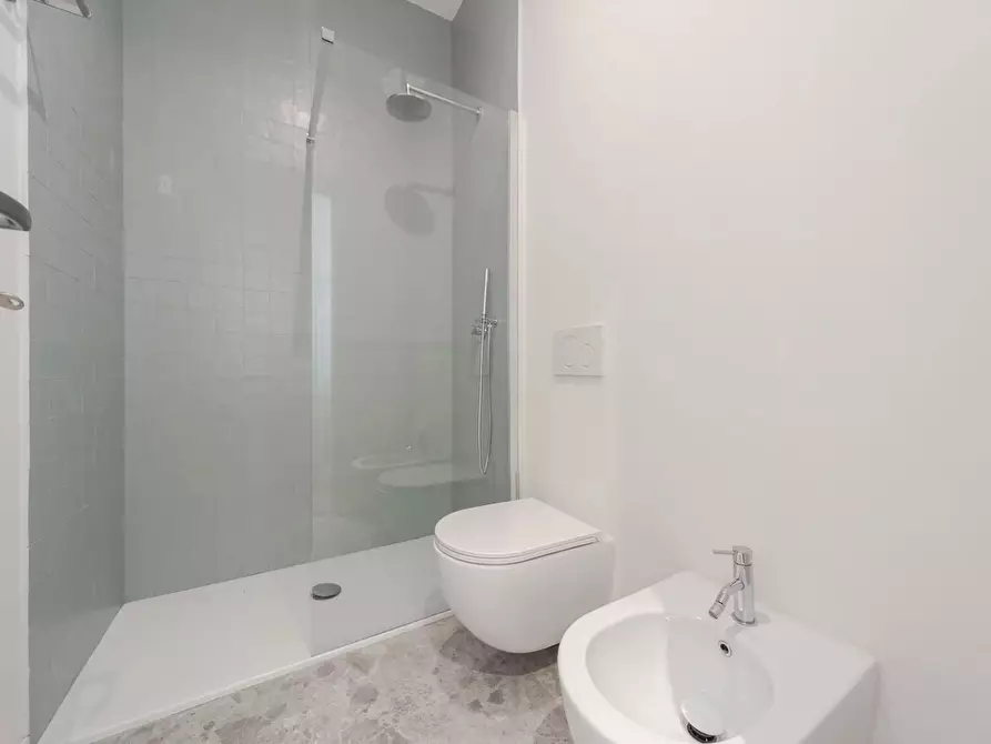 Immagine 17 di Casa trifamiliare in affitto  in Viale Coni Zugna, 6 a Milano