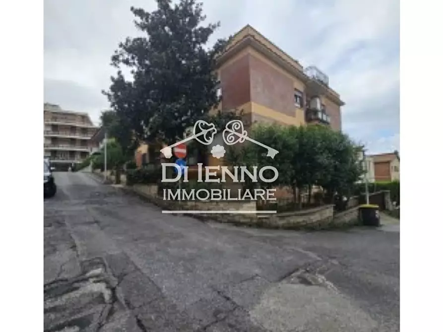 Immagine 1 di Casa trifamiliare in vendita  in Via Brenta a Monterotondo