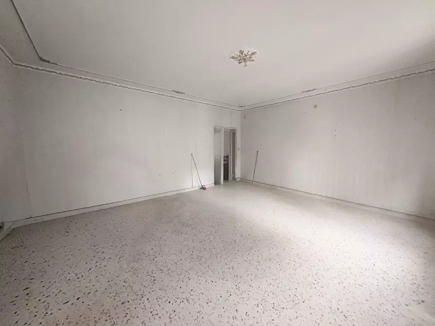 Immagine 4 di Casa trifamiliare in vendita  in Via Colapesce, 21 a Messina