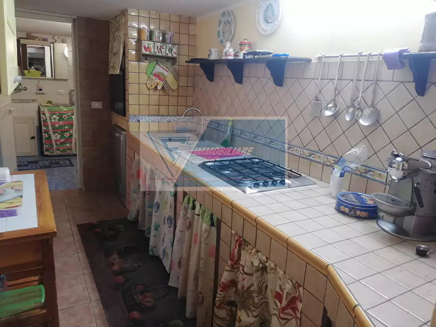 Immagine 7 di Casa trifamiliare in affitto  in Via Verona a Buccheri