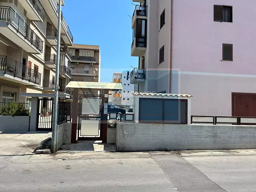 Immagine 1 di Casa trifamiliare in vendita  a Siracusa