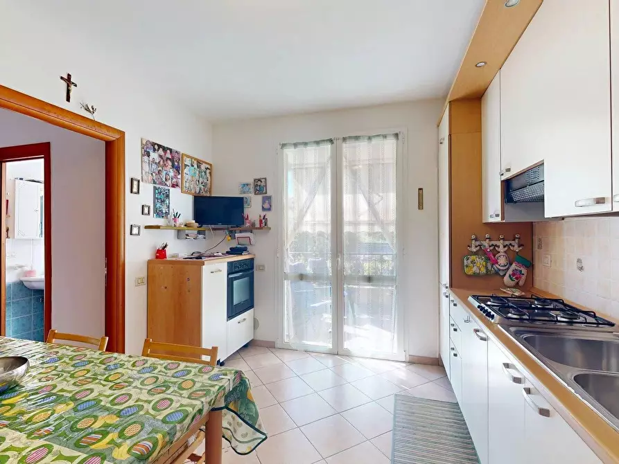 Immagine 2 di Casa trifamiliare in vendita  in Via Madonna degli Angeli 2A a Borghetto Santo Spirito