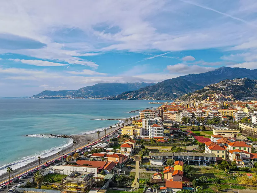 casa indipendente in vendita a Ventimiglia