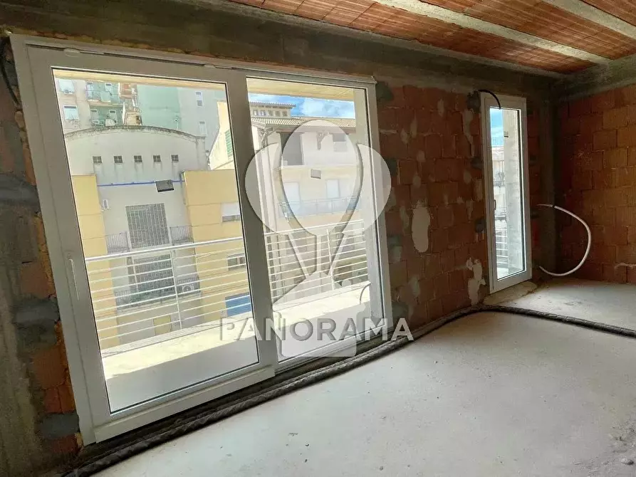 Immagine 9 di Casa trifamiliare in vendita  in via pertini a Alcamo