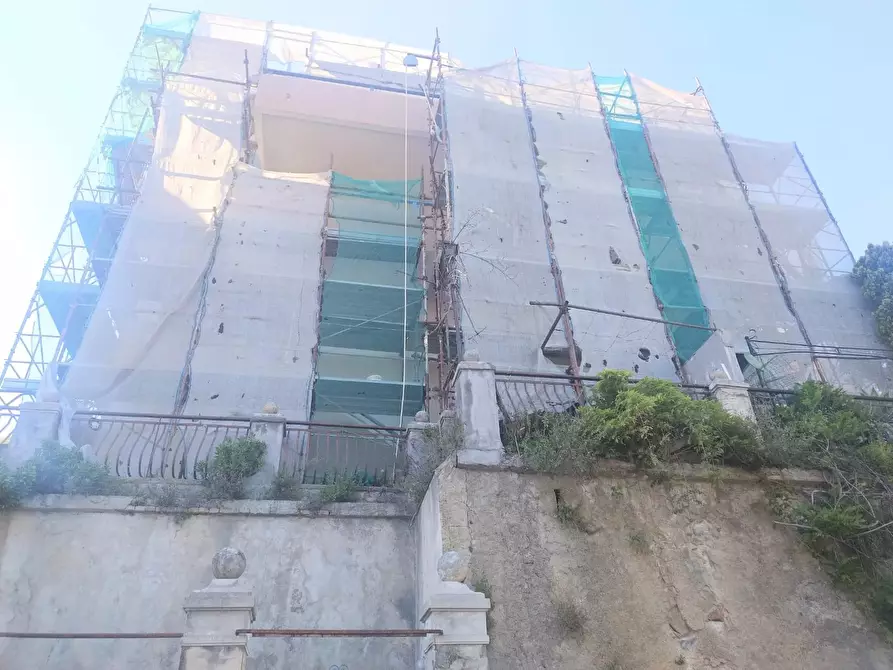 Immagine 1 di Casa trifamiliare in vendita  a Messina