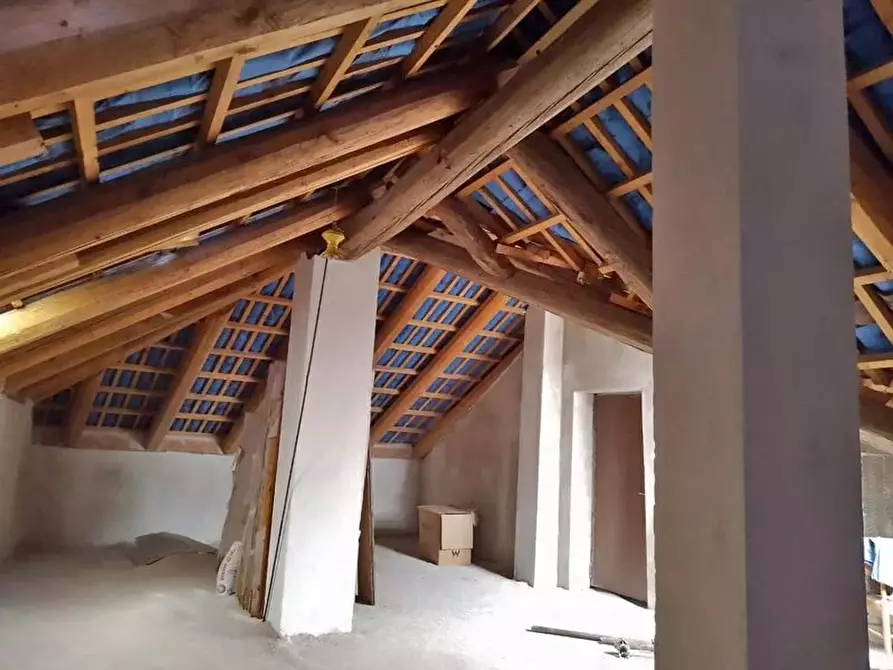 Immagine 7 di Casa trifamiliare in vendita  a Dogliani