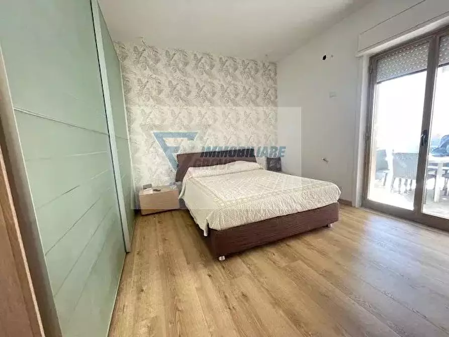 Immagine 14 di Casa trifamiliare in vendita  in Viale Vittorio Veneto a Floridia