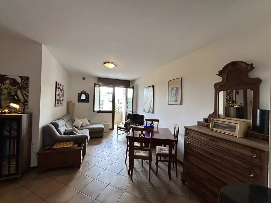 Immagine 10 di Casa trifamiliare in vendita  a Vittorio Veneto