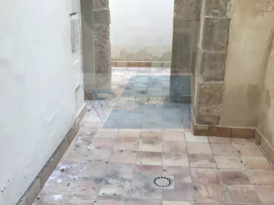 Immagine 42 di Monolocale in vendita  a Siracusa